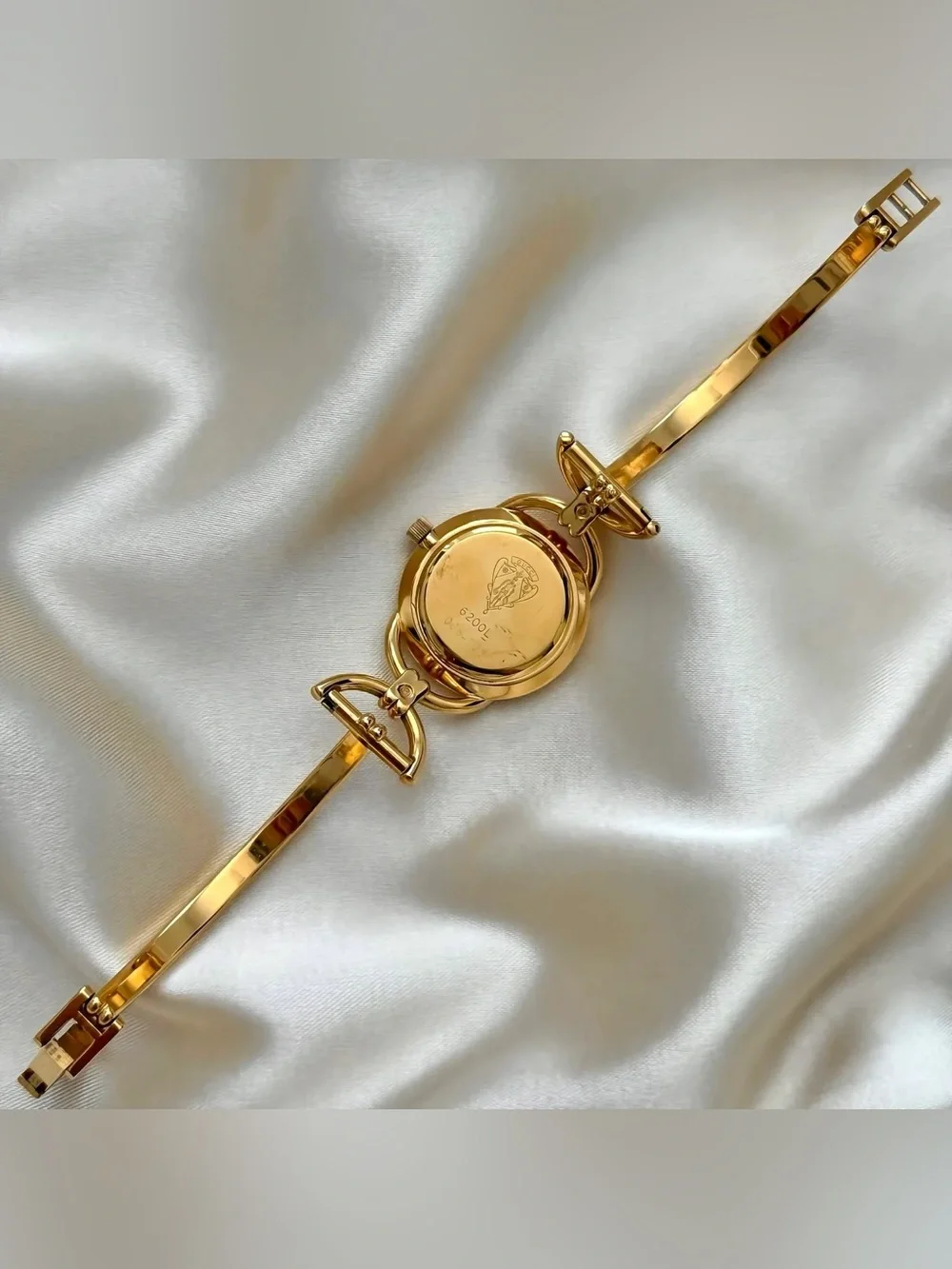 AUTHENTIC VINTAGE GUCCI GOLD WATCH